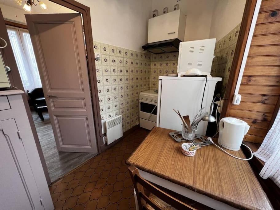 Le Nid Douillet Rustique Linge Fourni Leilighet La Bourboule Eksteriør bilde